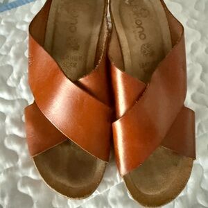 Women's Yokono Brown Leather Crisscross Slide Sandals